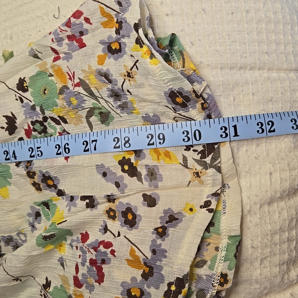 Multicolor Floral Top - Picture 7 of 7